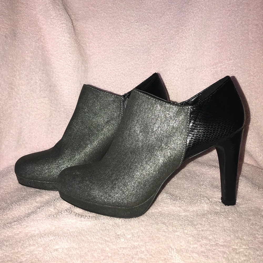 New Directions Piper Heels